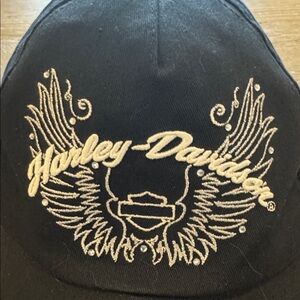Harley Davidson adult woman’s rhinestone embroidered baseball cap NWOT
